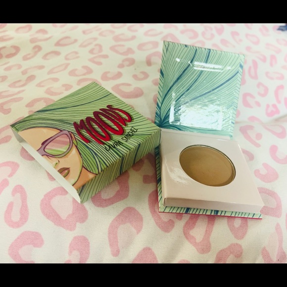 Cute cosmetics  bundle - Picture 7 of 7